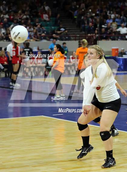 Thumbnail 3 in Flagler vs. La Veta  (CHSAA 1A Pool Play) photogallery.