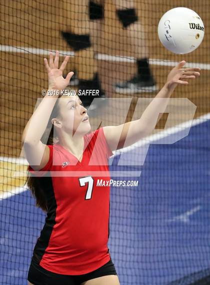 Thumbnail 2 in Flagler vs. La Veta  (CHSAA 1A Pool Play) photogallery.