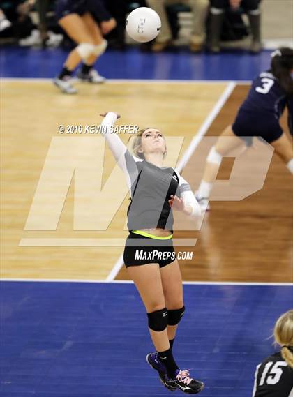 Thumbnail 2 in Flagler vs. La Veta  (CHSAA 1A Pool Play) photogallery.
