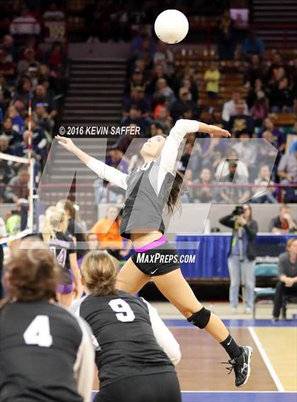 Thumbnail 2 in Flagler vs. La Veta  (CHSAA 1A Pool Play) photogallery.