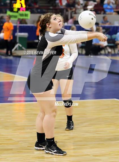 Thumbnail 2 in Flagler vs. La Veta  (CHSAA 1A Pool Play) photogallery.
