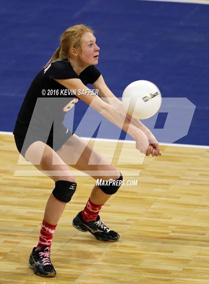 Thumbnail 3 in Flagler vs. La Veta  (CHSAA 1A Pool Play) photogallery.
