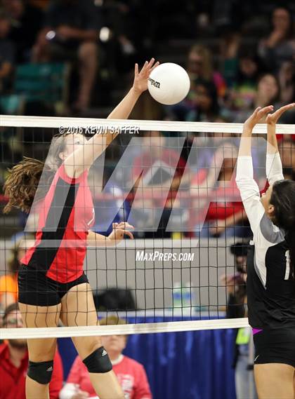 Thumbnail 2 in Flagler vs. La Veta  (CHSAA 1A Pool Play) photogallery.