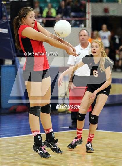 Thumbnail 2 in Flagler vs. La Veta  (CHSAA 1A Pool Play) photogallery.
