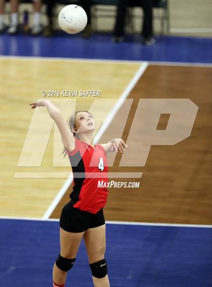 Thumbnail 2 in Flagler vs. La Veta  (CHSAA 1A Pool Play) photogallery.