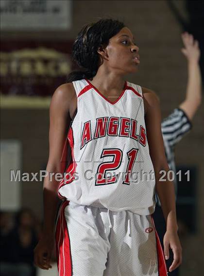Thumbnail 2 in Boulder vs. Denver East (Battle at the Ridge Tourney) photogallery.