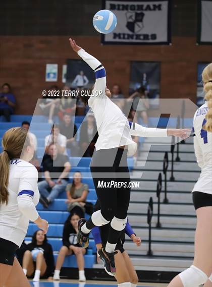 Thumbnail 1 in Bingham @ West Jordan photogallery.