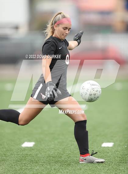 Thumbnail 2 in Seven Lakes vs. Memorial photogallery.