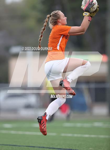 Thumbnail 2 in Seven Lakes vs. Memorial photogallery.
