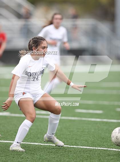 Thumbnail 2 in Seven Lakes vs. Memorial photogallery.