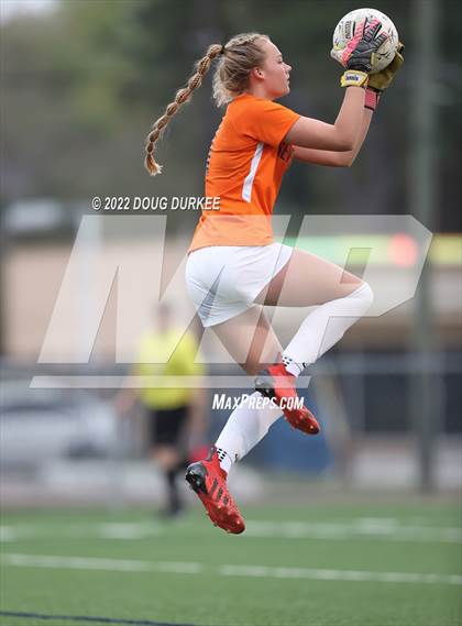 Thumbnail 3 in Seven Lakes vs. Memorial photogallery.