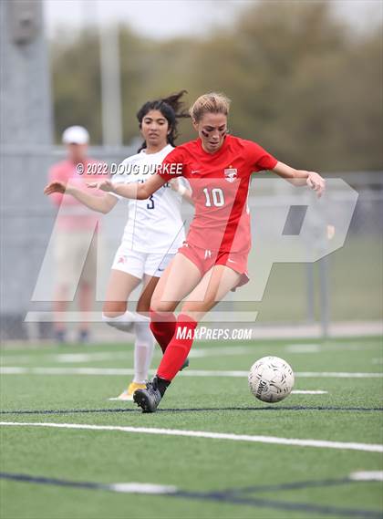 Thumbnail 3 in Seven Lakes vs. Memorial photogallery.