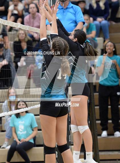 Thumbnail 2 in Laguna Beach @ Aliso Niguel (CIF SS D2 Quarterfinal) photogallery.