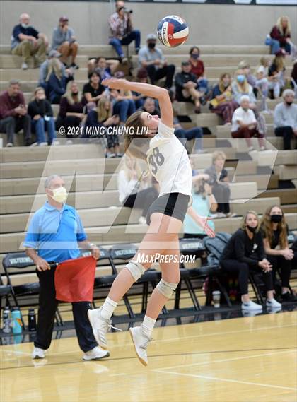 Thumbnail 2 in Laguna Beach @ Aliso Niguel (CIF SS D2 Quarterfinal) photogallery.