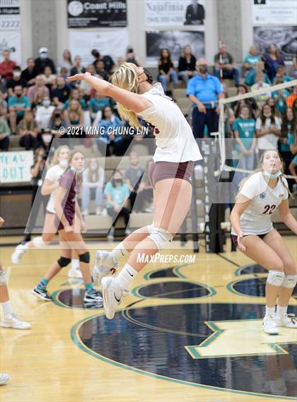 Thumbnail 2 in Laguna Beach @ Aliso Niguel (CIF SS D2 Quarterfinal) photogallery.