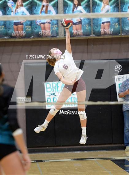 Thumbnail 1 in Laguna Beach @ Aliso Niguel (CIF SS D2 Quarterfinal) photogallery.