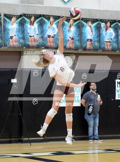 Thumbnail 1 in Laguna Beach @ Aliso Niguel (CIF SS D2 Quarterfinal) photogallery.