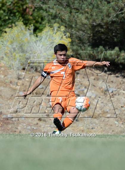 Thumbnail 3 in Douglas @ Bishop Manogue photogallery.