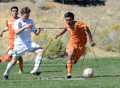 Thumbnail 2 in Douglas @ Bishop Manogue photogallery.