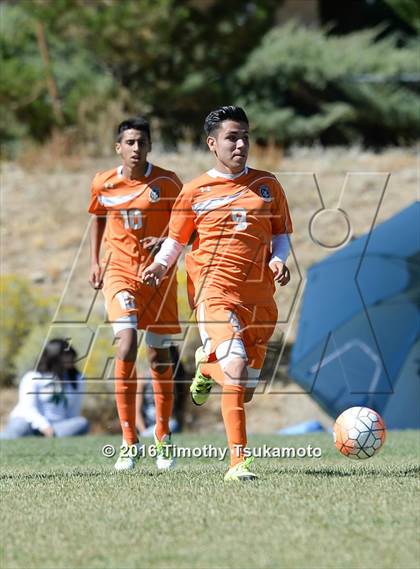 Thumbnail 3 in Douglas @ Bishop Manogue photogallery.