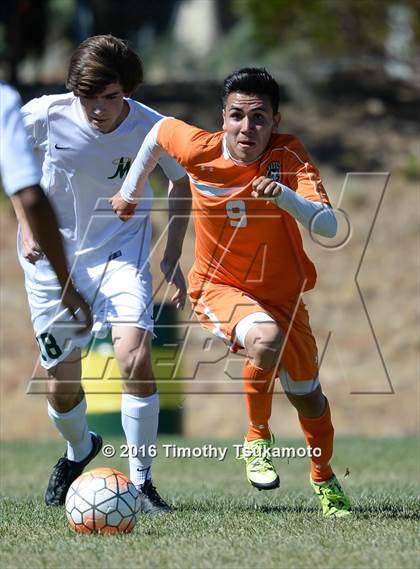 Thumbnail 1 in Douglas @ Bishop Manogue photogallery.