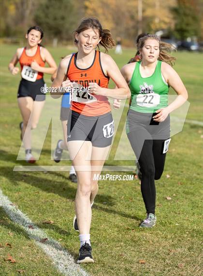 Thumbnail 2 in CCAA XC Championships photogallery.