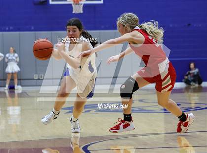 Thumbnail 2 in Glen Rose vs. Decatur (UIL Basketball 4A Area Playoff) photogallery.
