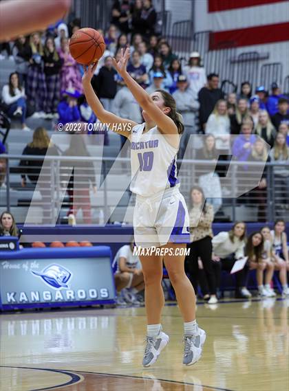 Thumbnail 3 in Glen Rose vs. Decatur (UIL Basketball 4A Area Playoff) photogallery.