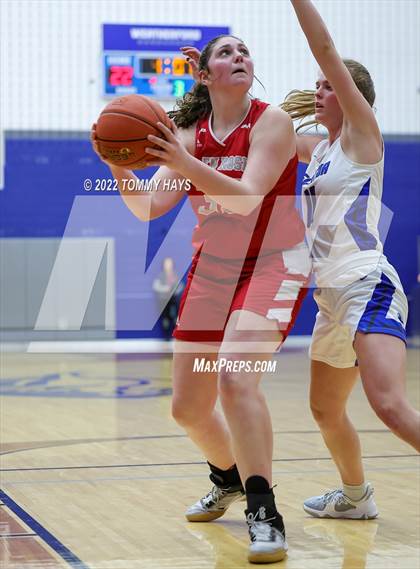 Thumbnail 1 in Glen Rose vs. Decatur (UIL Basketball 4A Area Playoff) photogallery.