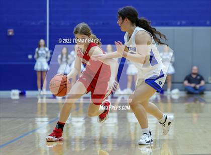 Thumbnail 2 in Glen Rose vs. Decatur (UIL Basketball 4A Area Playoff) photogallery.