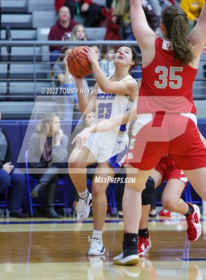 Thumbnail 1 in Glen Rose vs. Decatur (UIL Basketball 4A Area Playoff) photogallery.