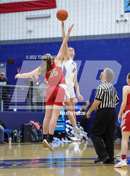 Thumbnail 3 in Glen Rose vs. Decatur (UIL Basketball 4A Area Playoff) photogallery.