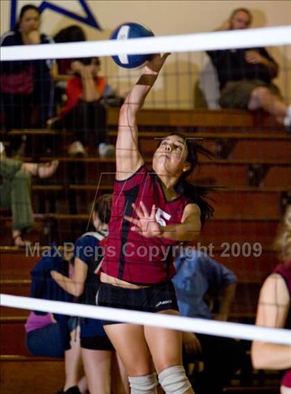 Thumbnail 1 in Modesto @ Beyer photogallery.