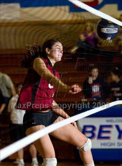 Thumbnail 3 in Modesto @ Beyer photogallery.
