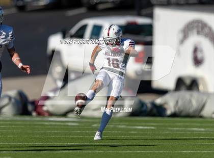 Thumbnail 2 in Jefferson @ Malakoff (UIL 3A DI Regional Playoff) photogallery.