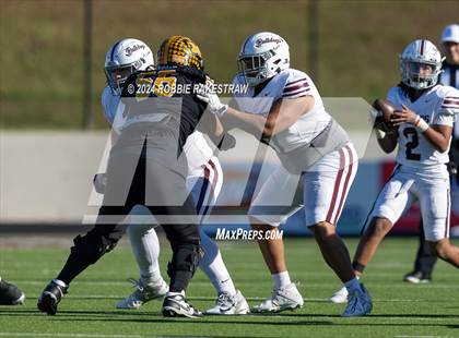 Thumbnail 3 in Jefferson @ Malakoff (UIL 3A DI Regional Playoff) photogallery.