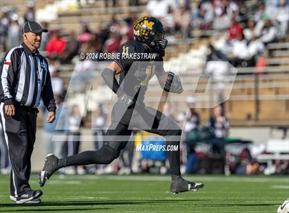 Thumbnail 1 in Jefferson @ Malakoff (UIL 3A DI Regional Playoff) photogallery.