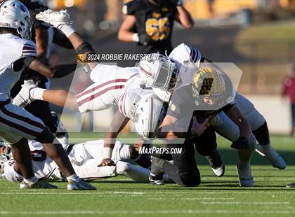 Thumbnail 2 in Jefferson @ Malakoff (UIL 3A DI Regional Playoff) photogallery.
