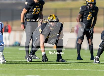 Thumbnail 2 in Jefferson @ Malakoff (UIL 3A DI Regional Playoff) photogallery.