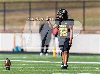 Thumbnail 1 in Jefferson @ Malakoff (UIL 3A DI Regional Playoff) photogallery.