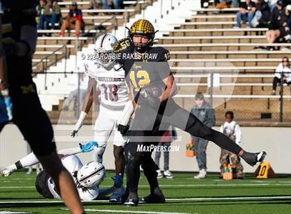 Thumbnail 2 in Jefferson @ Malakoff (UIL 3A DI Regional Playoff) photogallery.