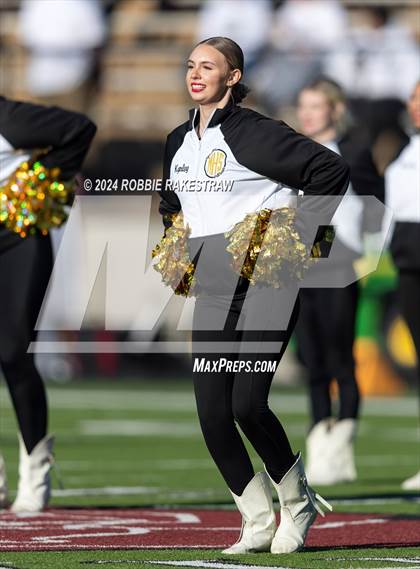 Thumbnail 2 in Jefferson @ Malakoff (UIL 3A DI Regional Playoff) photogallery.