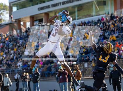 Thumbnail 3 in Jefferson @ Malakoff (UIL 3A DI Regional Playoff) photogallery.