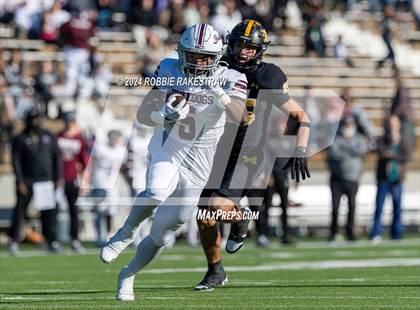 Thumbnail 3 in Jefferson @ Malakoff (UIL 3A DI Regional Playoff) photogallery.