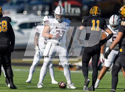 Thumbnail 2 in Jefferson @ Malakoff (UIL 3A DI Regional Playoff) photogallery.