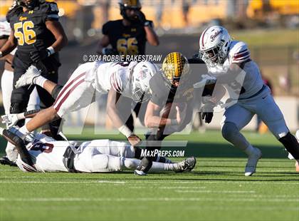 Thumbnail 1 in Jefferson @ Malakoff (UIL 3A DI Regional Playoff) photogallery.