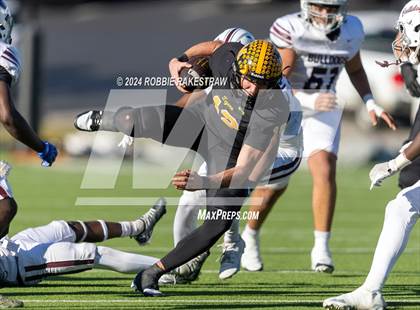 Thumbnail 3 in Jefferson @ Malakoff (UIL 3A DI Regional Playoff) photogallery.