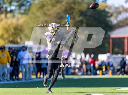 Thumbnail 3 in Jefferson @ Malakoff (UIL 3A DI Regional Playoff) photogallery.