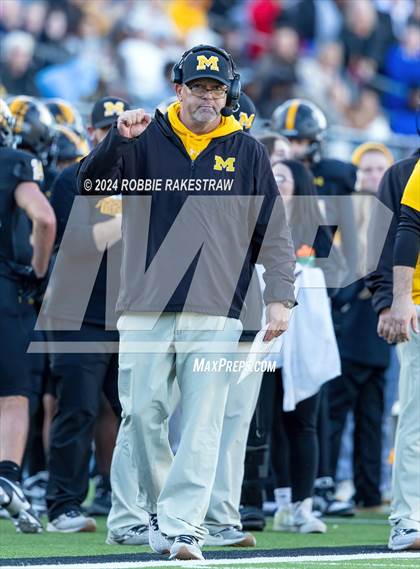 Thumbnail 1 in Jefferson @ Malakoff (UIL 3A DI Regional Playoff) photogallery.
