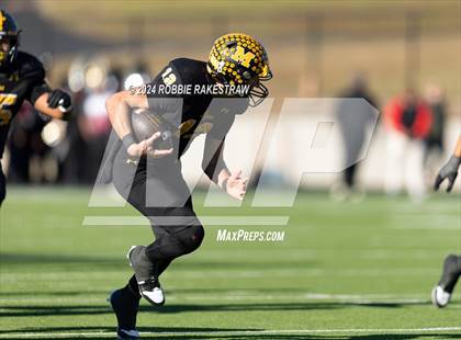 Thumbnail 3 in Jefferson @ Malakoff (UIL 3A DI Regional Playoff) photogallery.